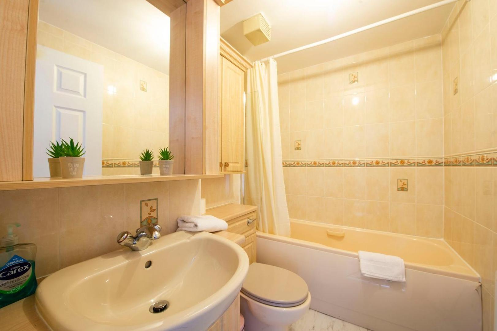 Guestready - Nice 3Bdr Apart W/ Private Parking Edinburgh Ngoại thất bức ảnh